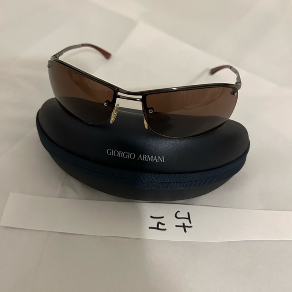 Giorgio Armani Sunglasses - Picture 15 of 17